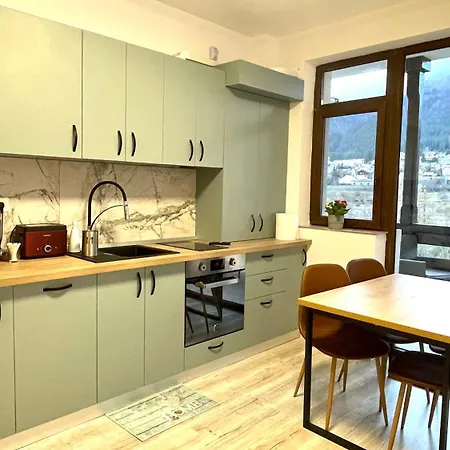 Mountain View By The River - Ev Plug Apartment