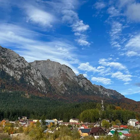 Mountain View By The River - Ev Plug Apartment *