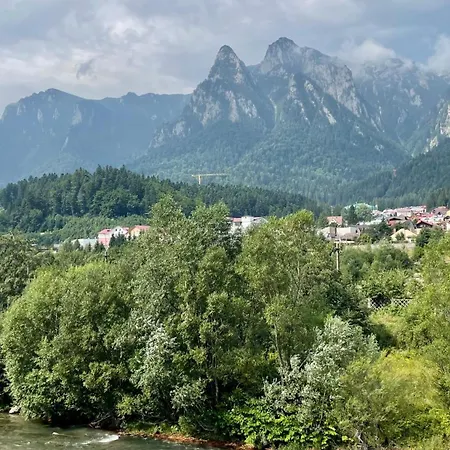 Mountain View By The River - Ev Plug Apartment
