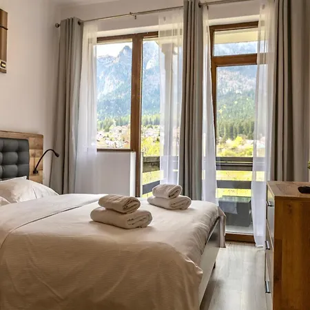 Apartment Mountain View By The River - Ev Plug Busteni